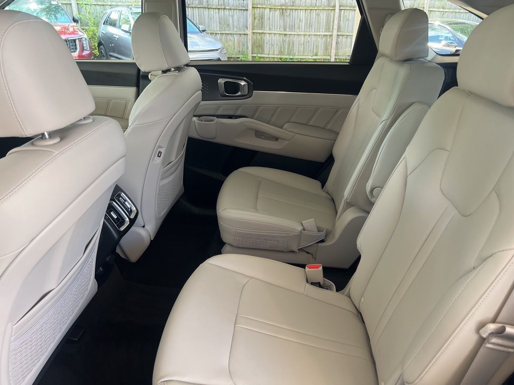 2022 Kia Sorento SX photo 6