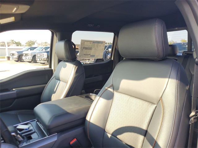 2025 Ford F-150 Lariat photo 13