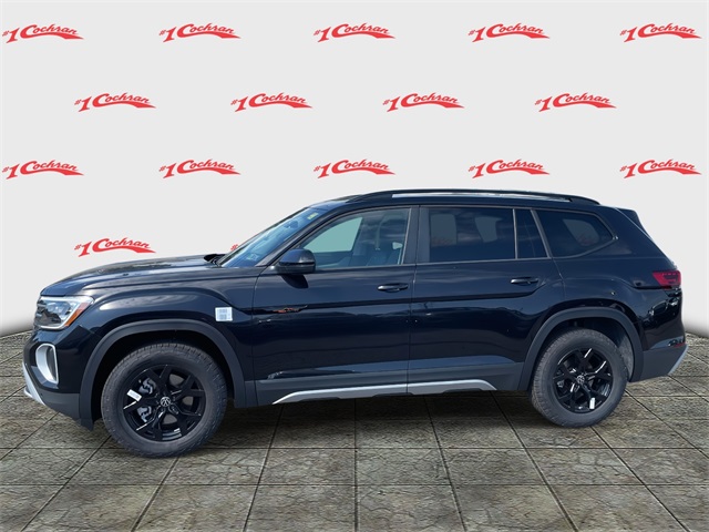 2025 Volkswagen Atlas Peak Edition SE photo 3