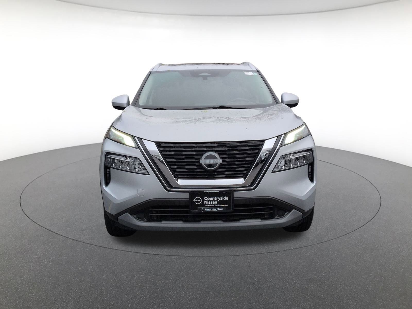 2023 Nissan Rogue SV photo 2