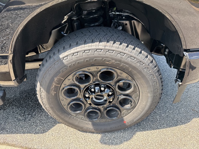 2025 Ford F-350 photo 14