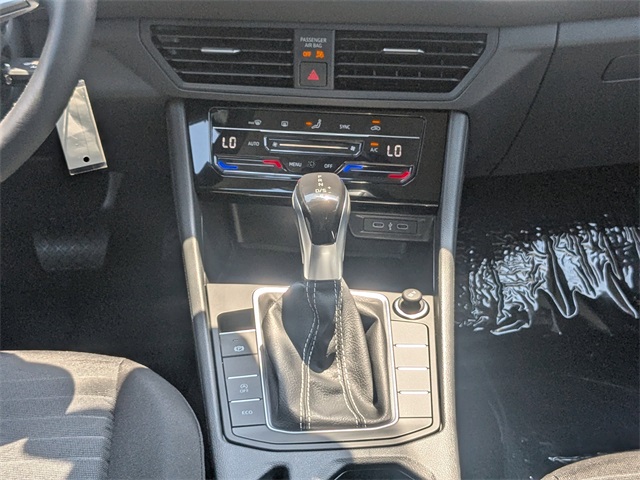 2025 Volkswagen Jetta 1.5T S photo 17