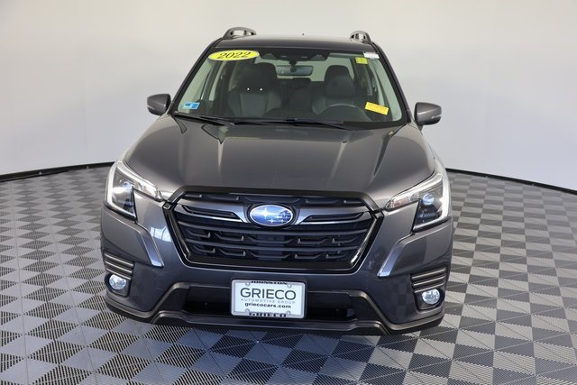 2022 Subaru Forester Limited photo 3