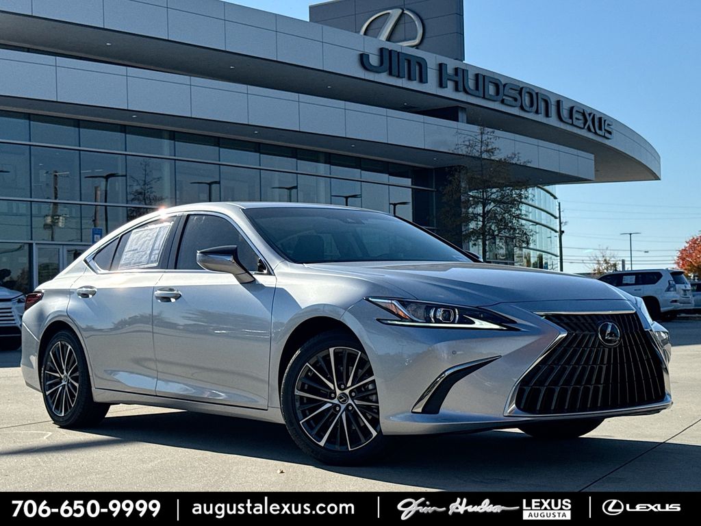 2025 Lexus ES 350's photo