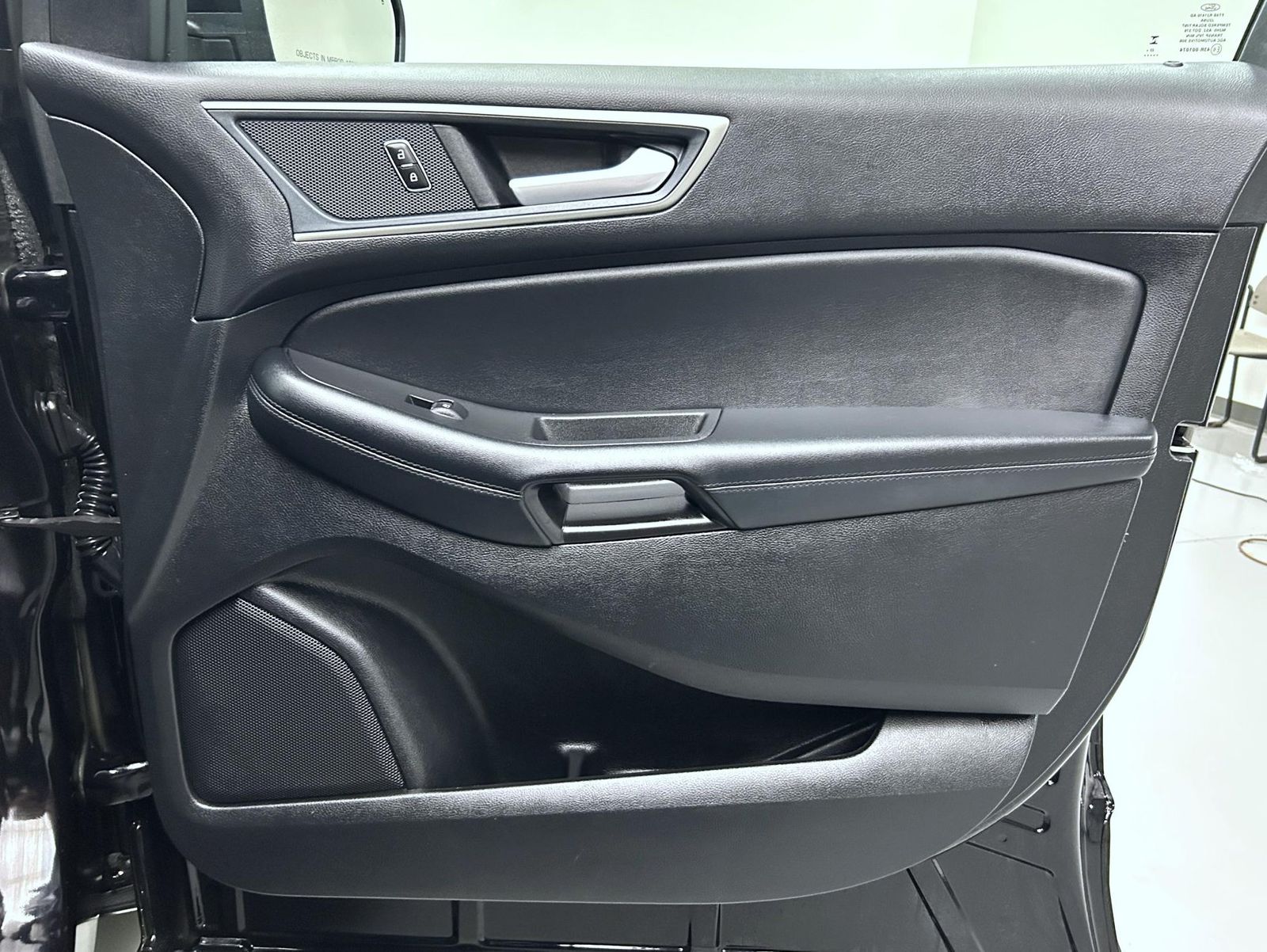 2024 Ford Edge SEL photo 16