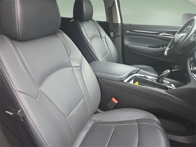 2018 Buick Enclave Essence photo 25