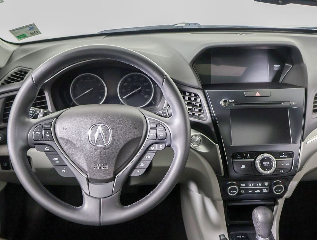 2019 Acura ILX Premium photo 14