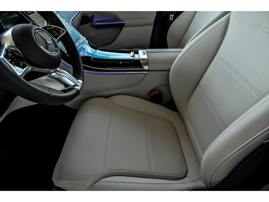 2026 Mercedes Benz GLC 350e 4MATIC photo 9
