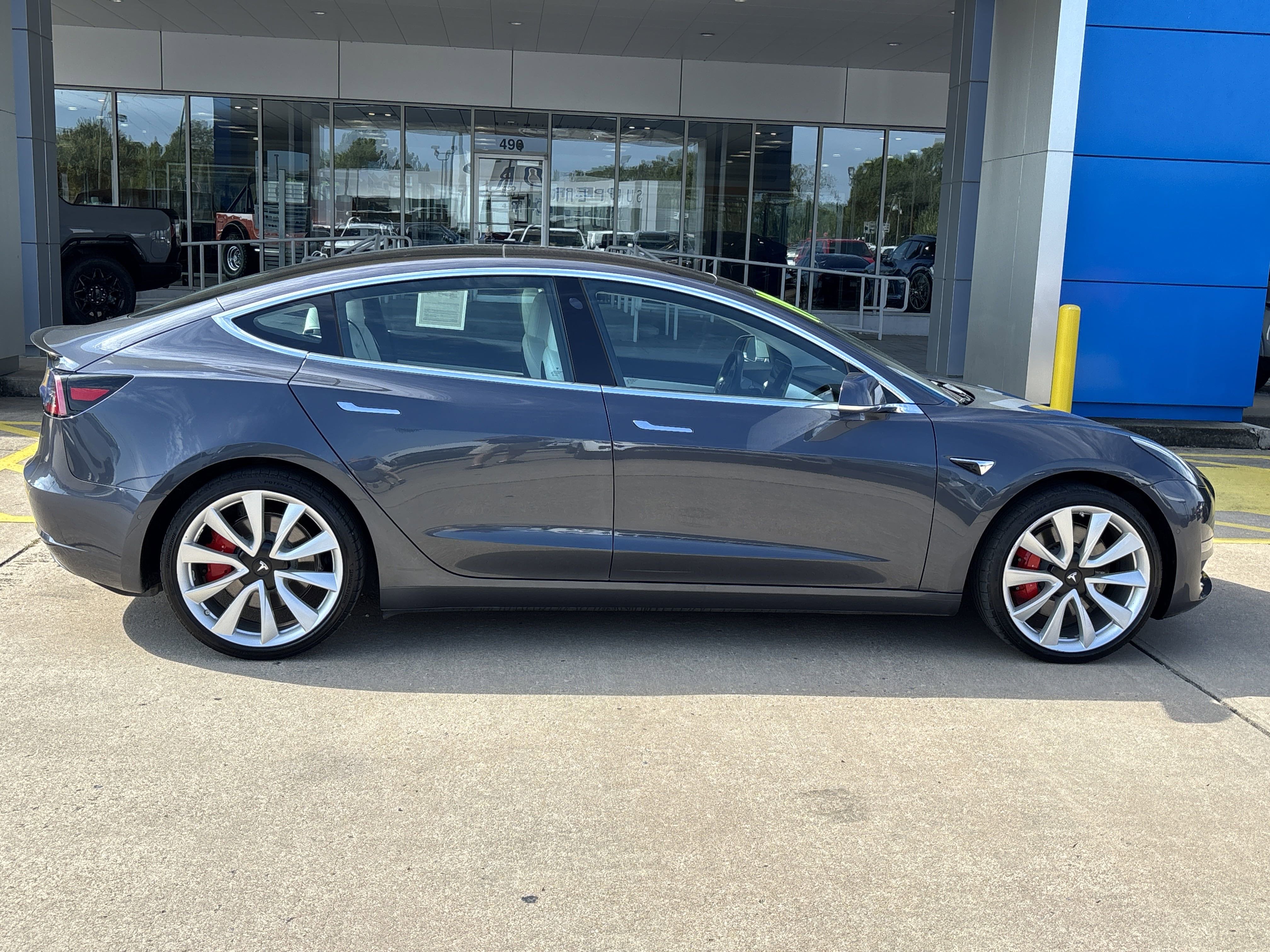 Used 2019 Tesla Model 3 Long Range with VIN 5YJ3E1EB8KF231702 for sale in Siloam Springs, AR