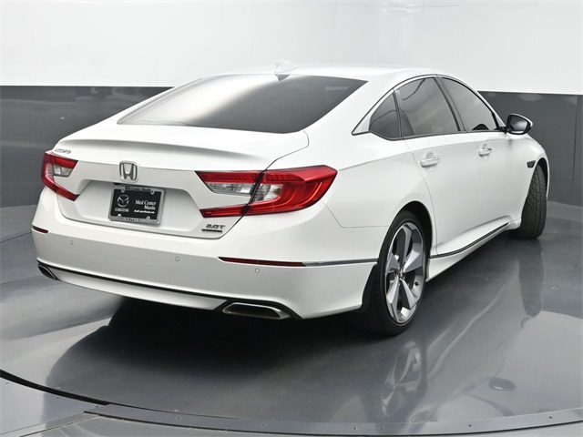 2020 Honda Accord Touring 2.0T photo 3