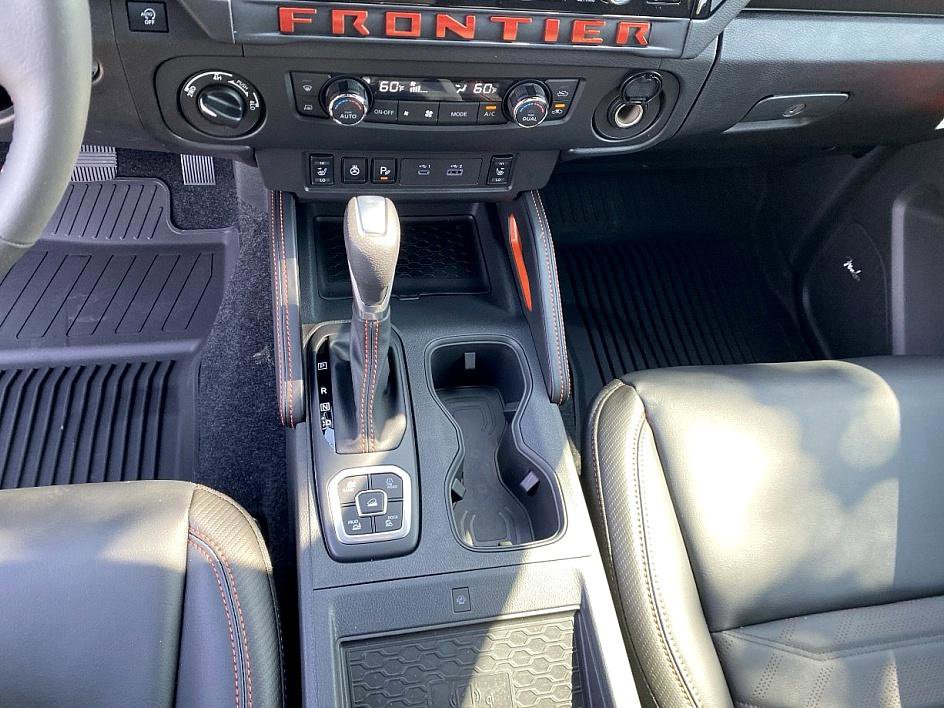 2026 Nissan Frontier Crew Cab PRO-4X photo 13