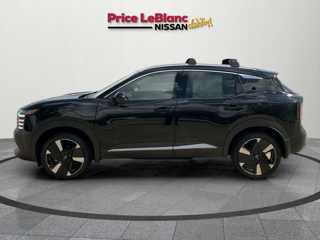2025 Nissan Kicks SR photo 3