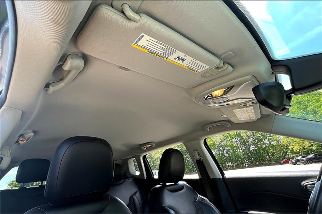 2018 Jeep Compass Latitude photo 24