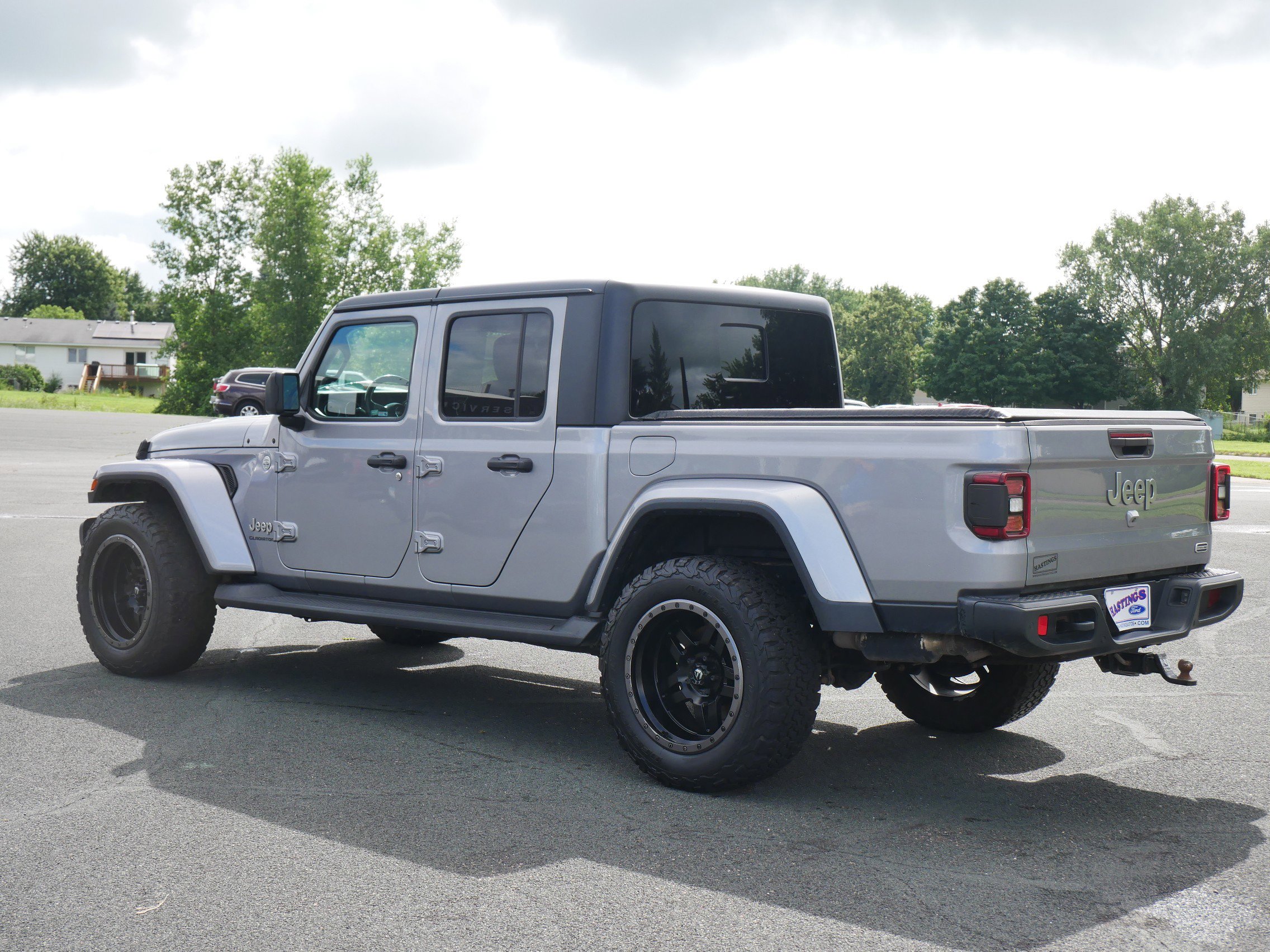 2020 Jeep Gladiator Overland photo 3