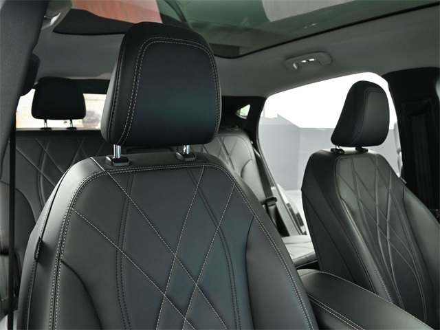 2022 FORD MUSTANG MACH-E - Image 28