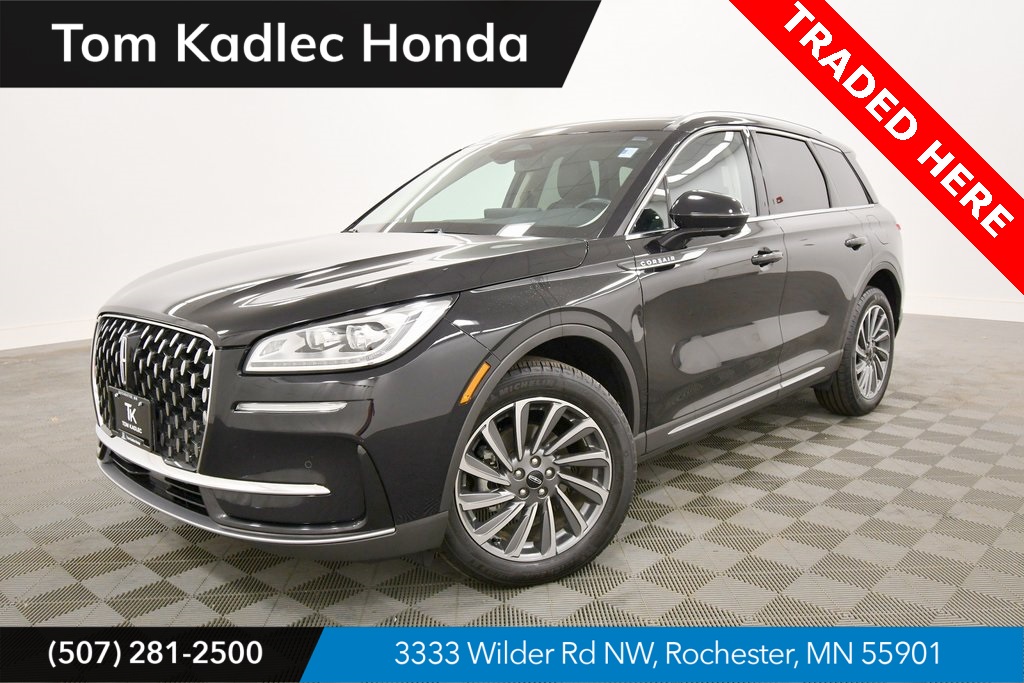 Used 2023 Infinite Black Metallic Clearcoat Lincoln Reserve image 1