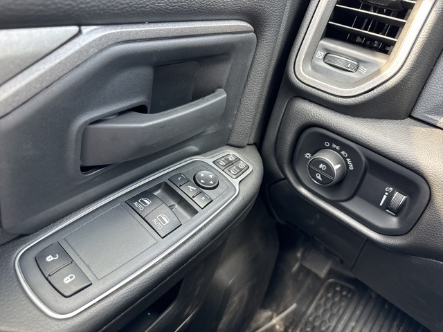 2023 Ram 2500 Tradesman photo 17