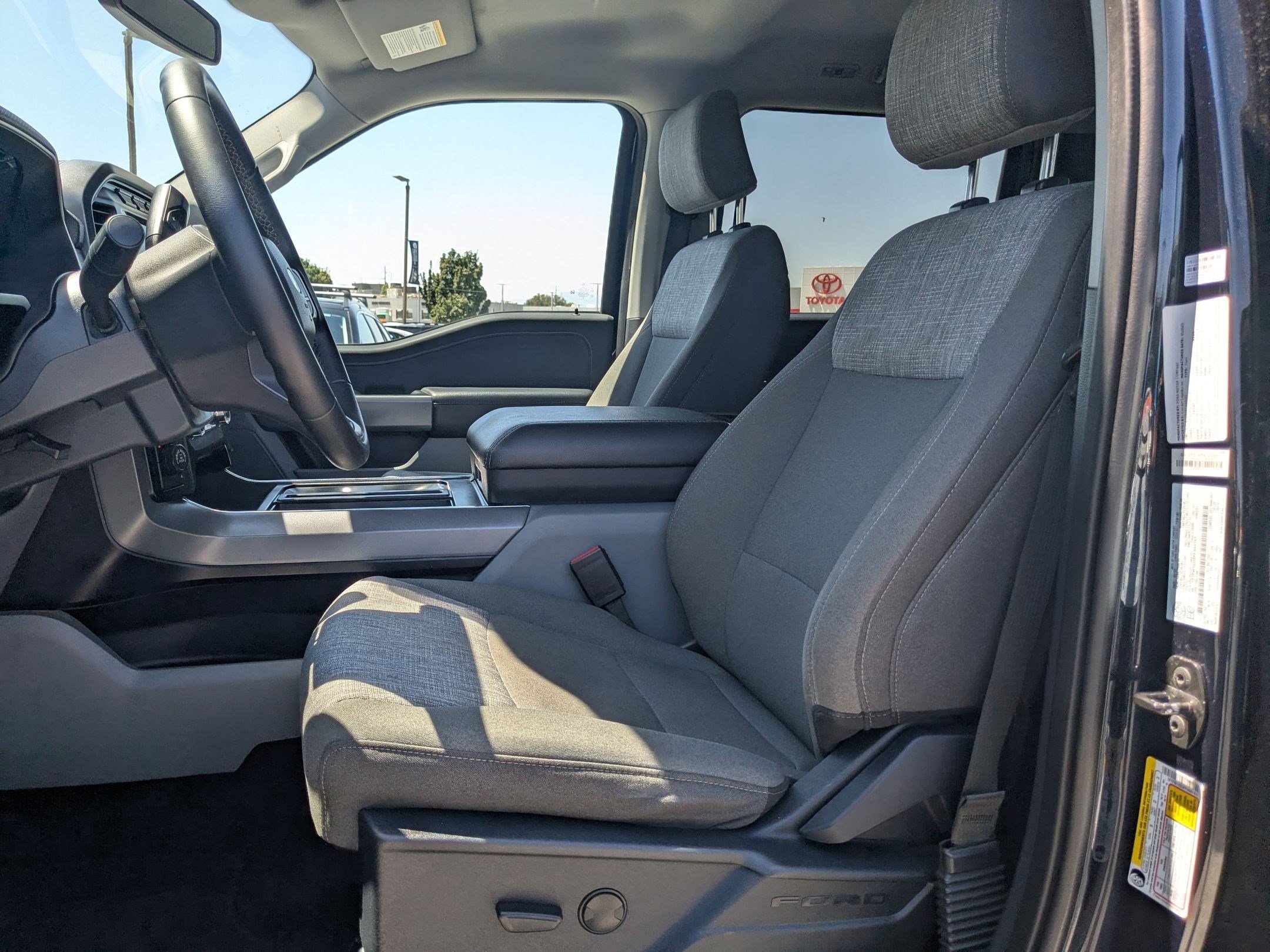 2023 Ford F-150 XLT photo 20