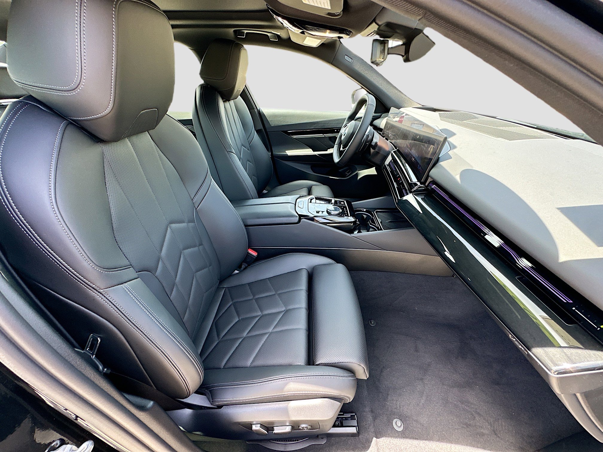 2025 Bmw 530i photo 34