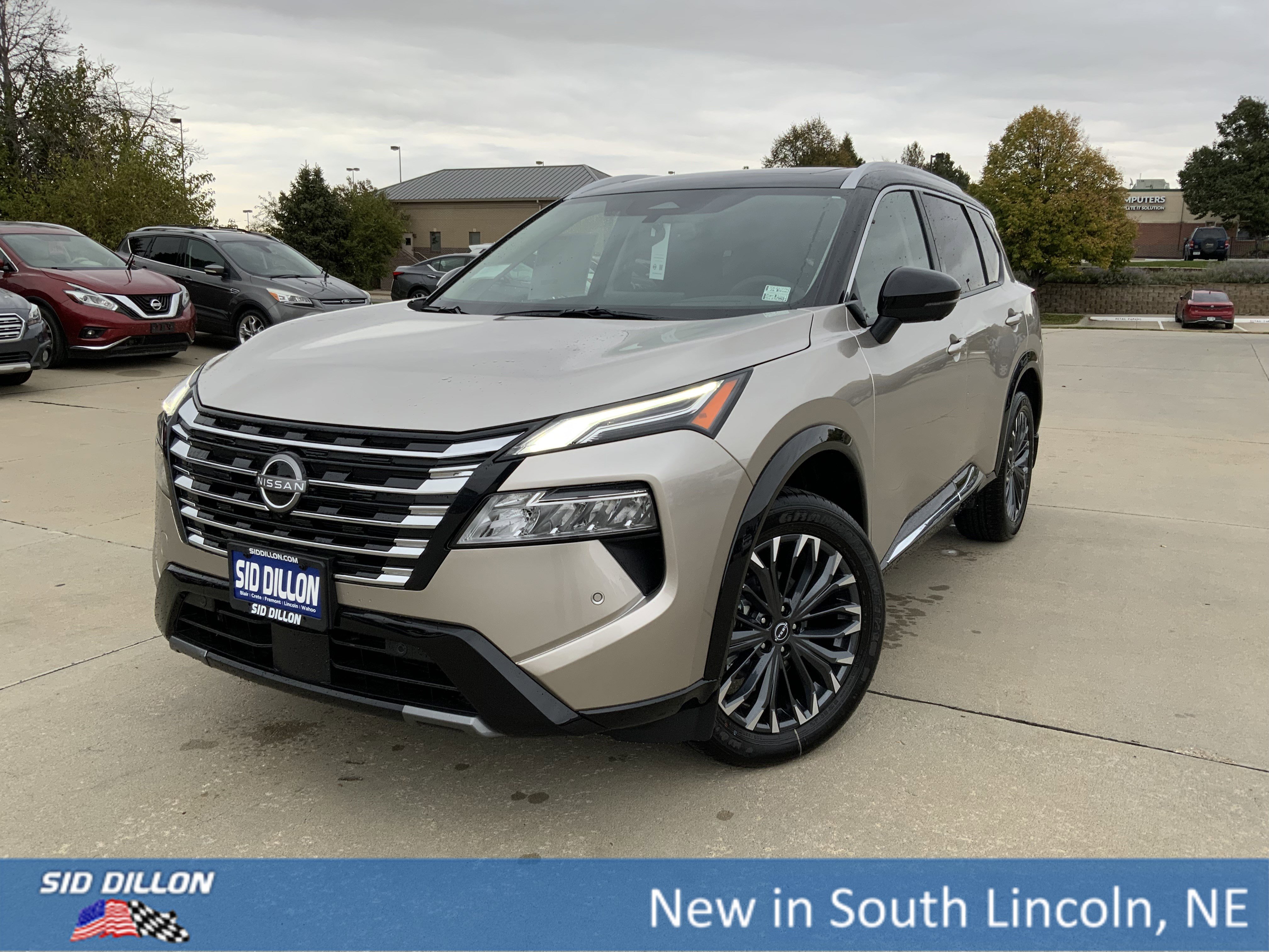 2026 Nissan Rogue Platinum's photo