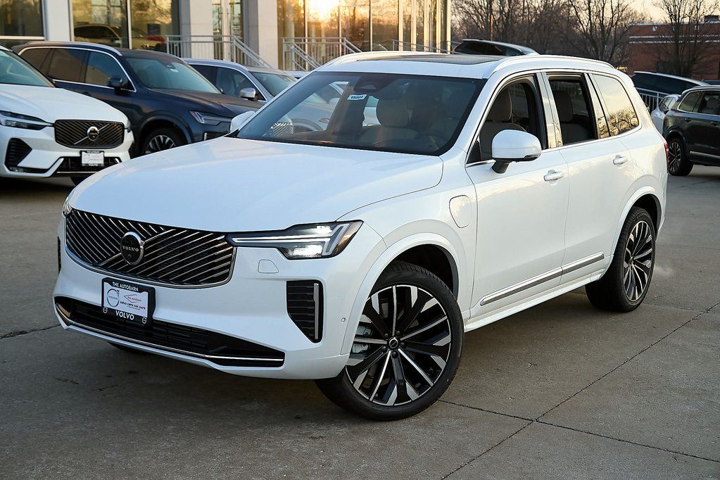 2026 VOLVO XC90 - Image 1