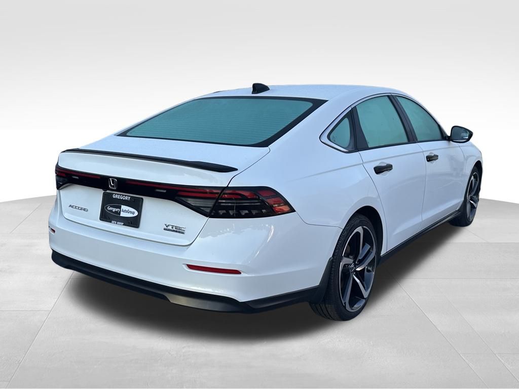 2023 Honda Accord LX photo 4