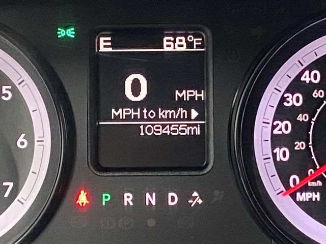 2018 Ram 1500 SLT photo 6