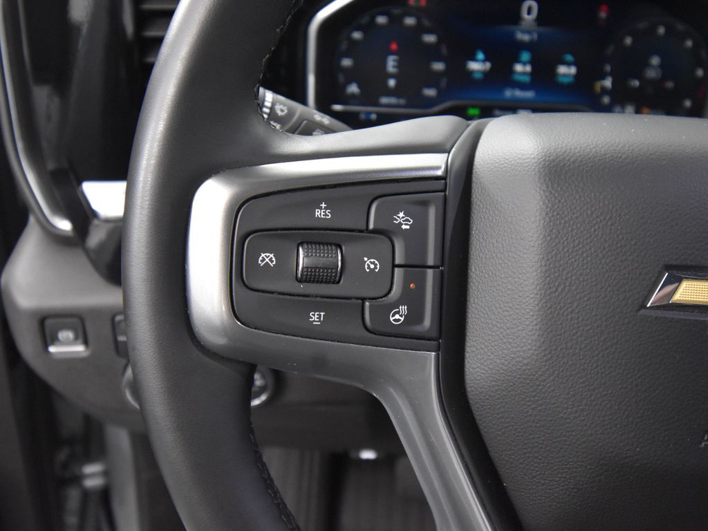2025 Chevrolet Silverado 2500HD LT photo 21
