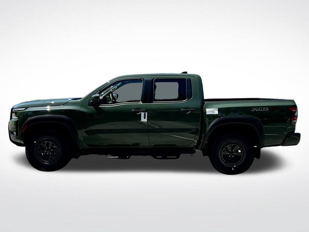 2025 Nissan Frontier PRO-4X photo 3