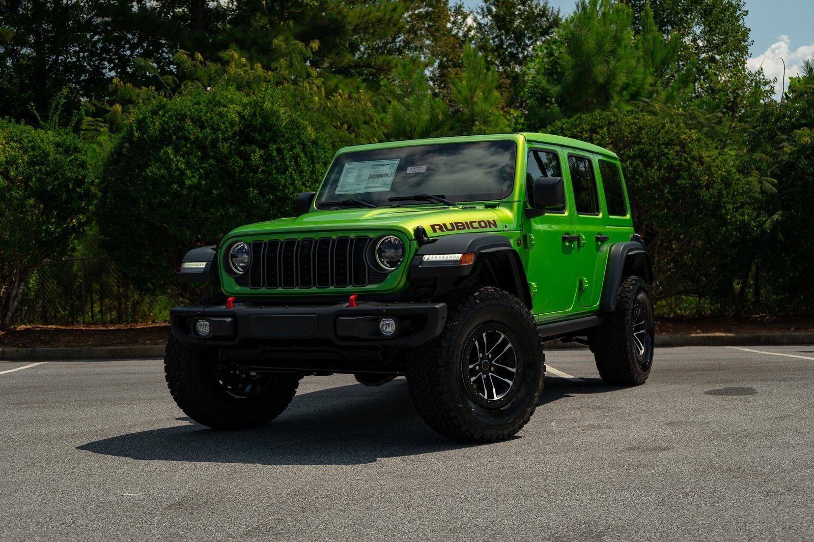 2025 Jeep Wrangler Rubicon photo 3