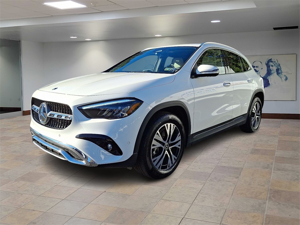 2025 Mercedes Benz GLA 250 4MATIC photo 3