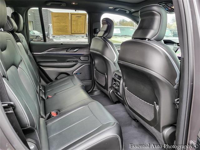 2024 JEEP GRAND CHEROKEE - Image 31