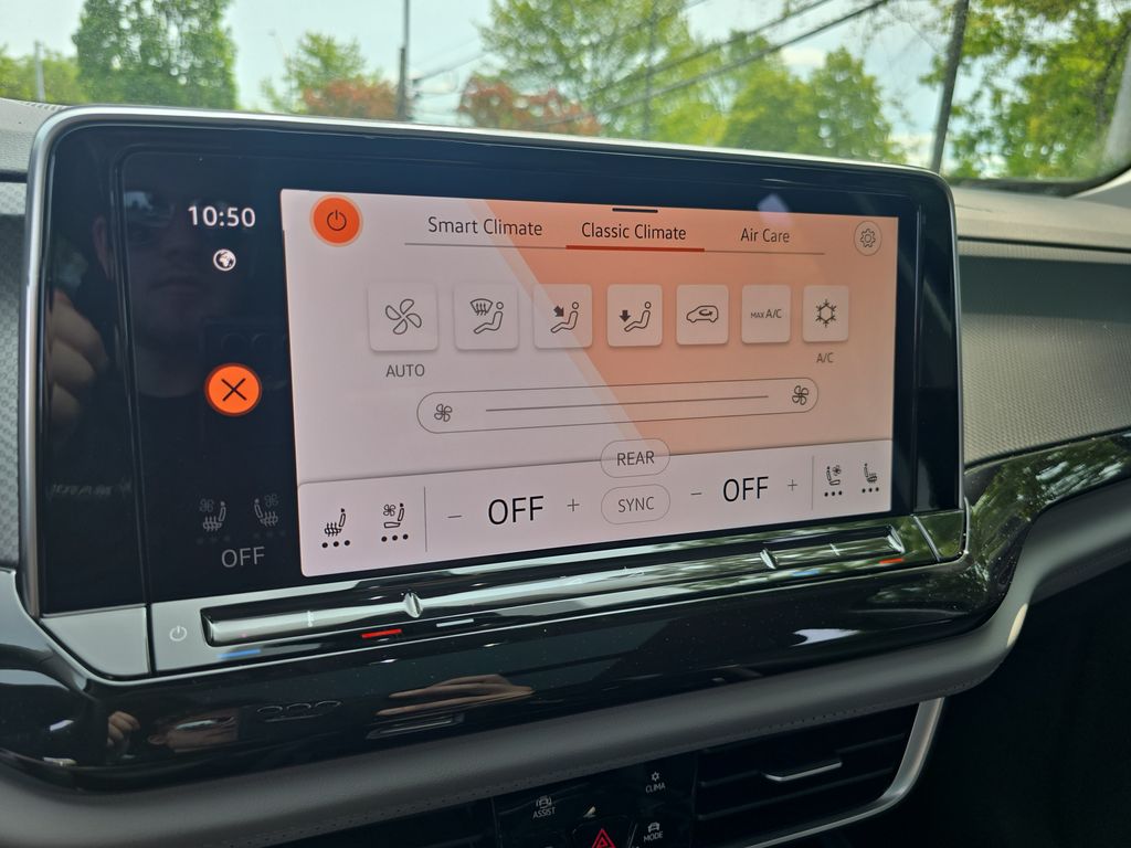 2025 Volkswagen Atlas Peak Edition SE photo 8