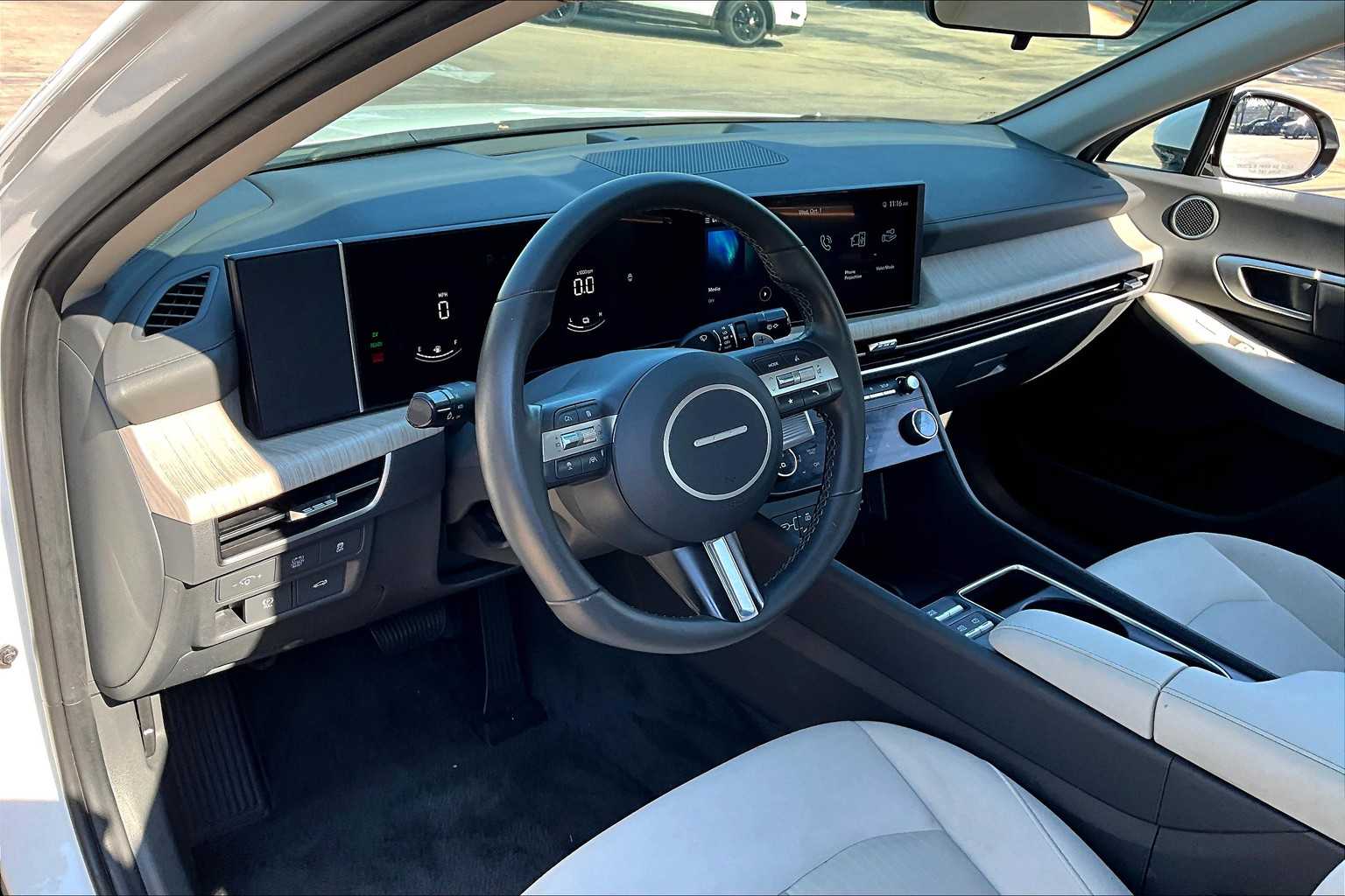 2024 Hyundai Sonata Hybrid SEL photo 15