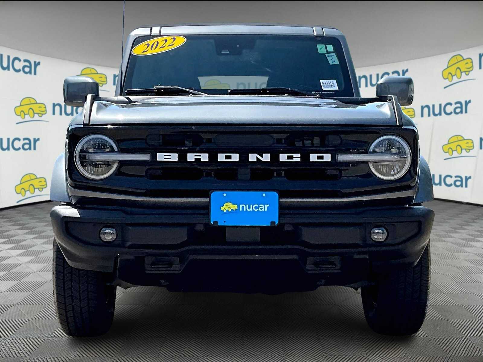 2022 Ford Bronco Outer Banks photo 2