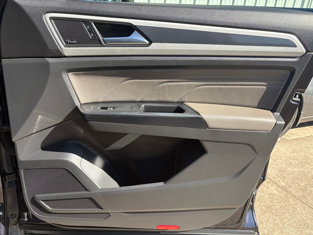 2021 Volkswagen Atlas V6 SEL Premium R-Line photo 24