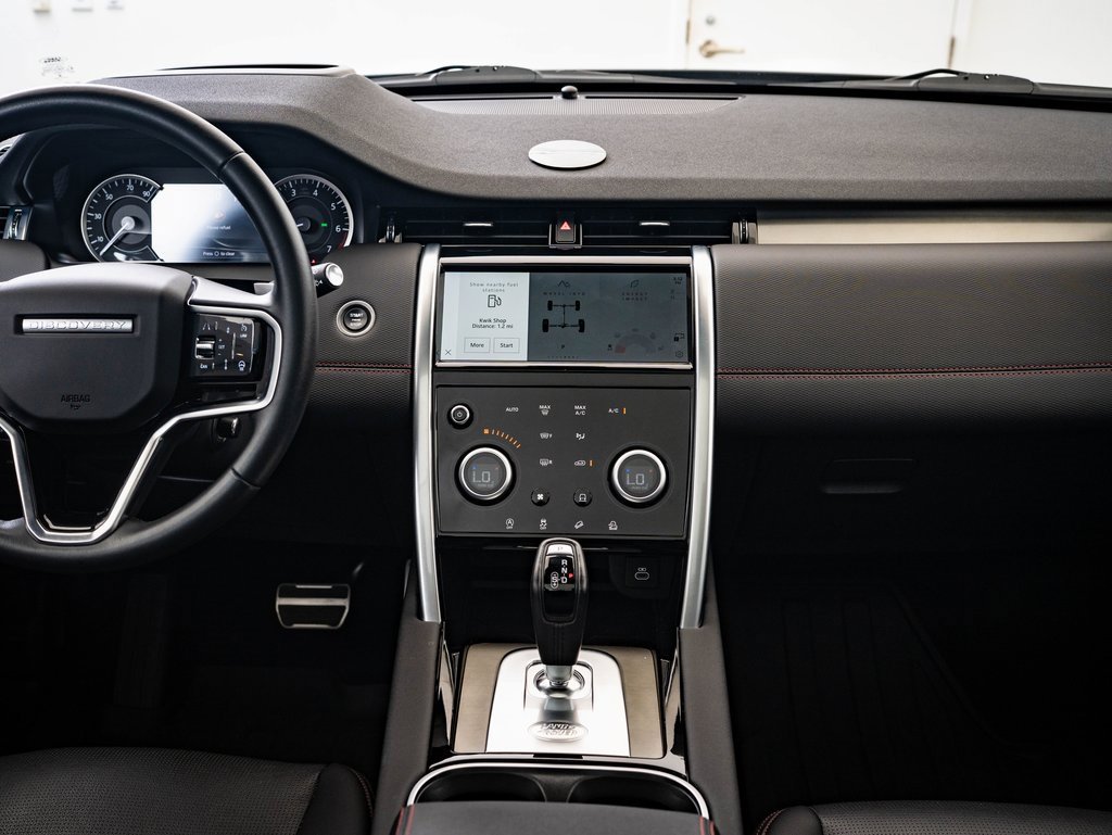 2023 Land Rover Discovery Sport SE R-Dynamic photo 25