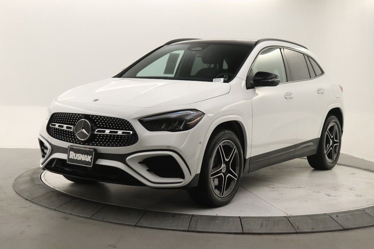 2025 Mercedes Benz GLA 250 AMG photo 3