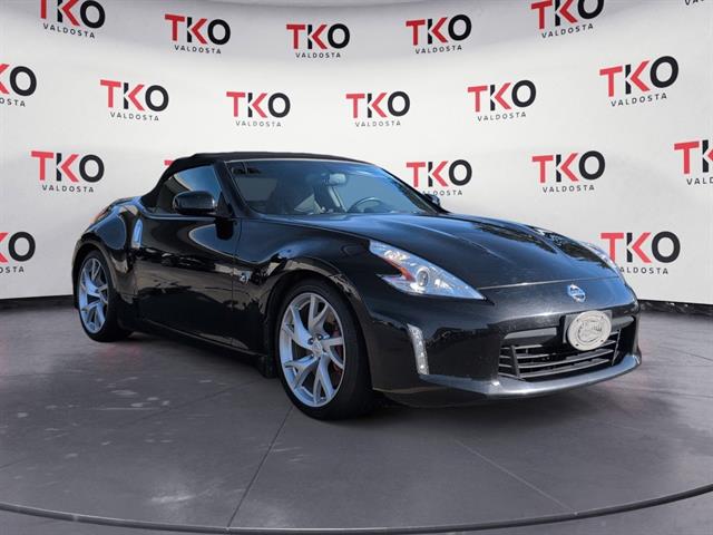 2016 Nissan 370Z Touring Sport's photo