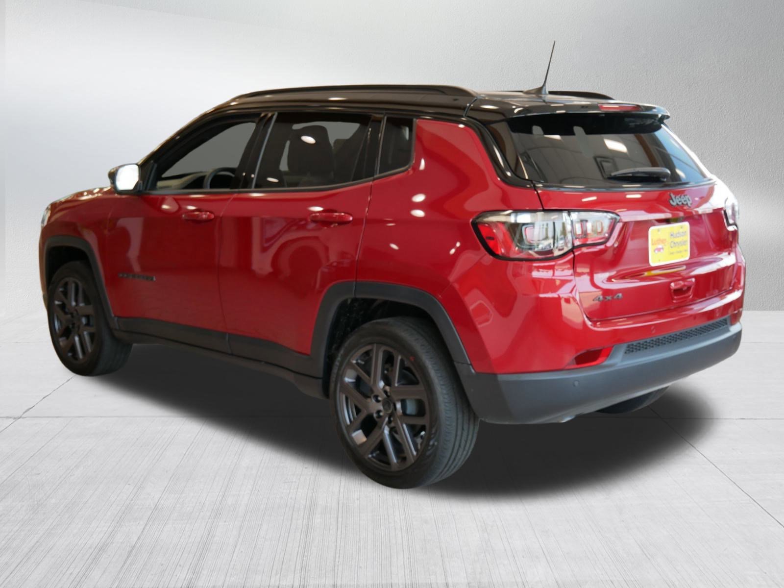 2025 Jeep Compass Limited photo 3