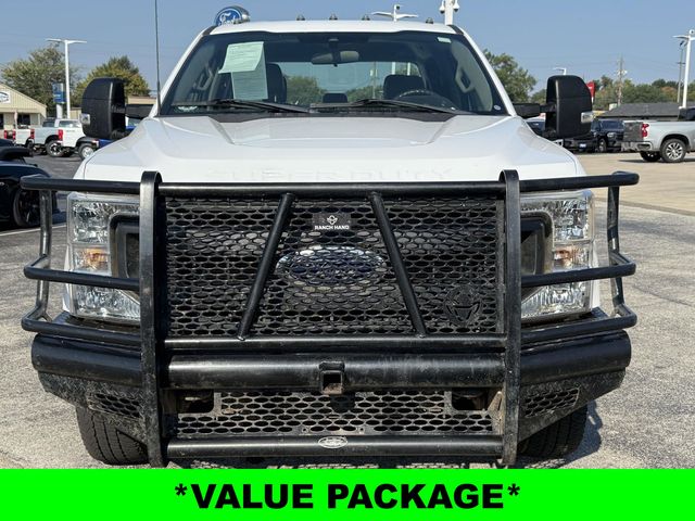 2022 Ford F-350 XL photo 2