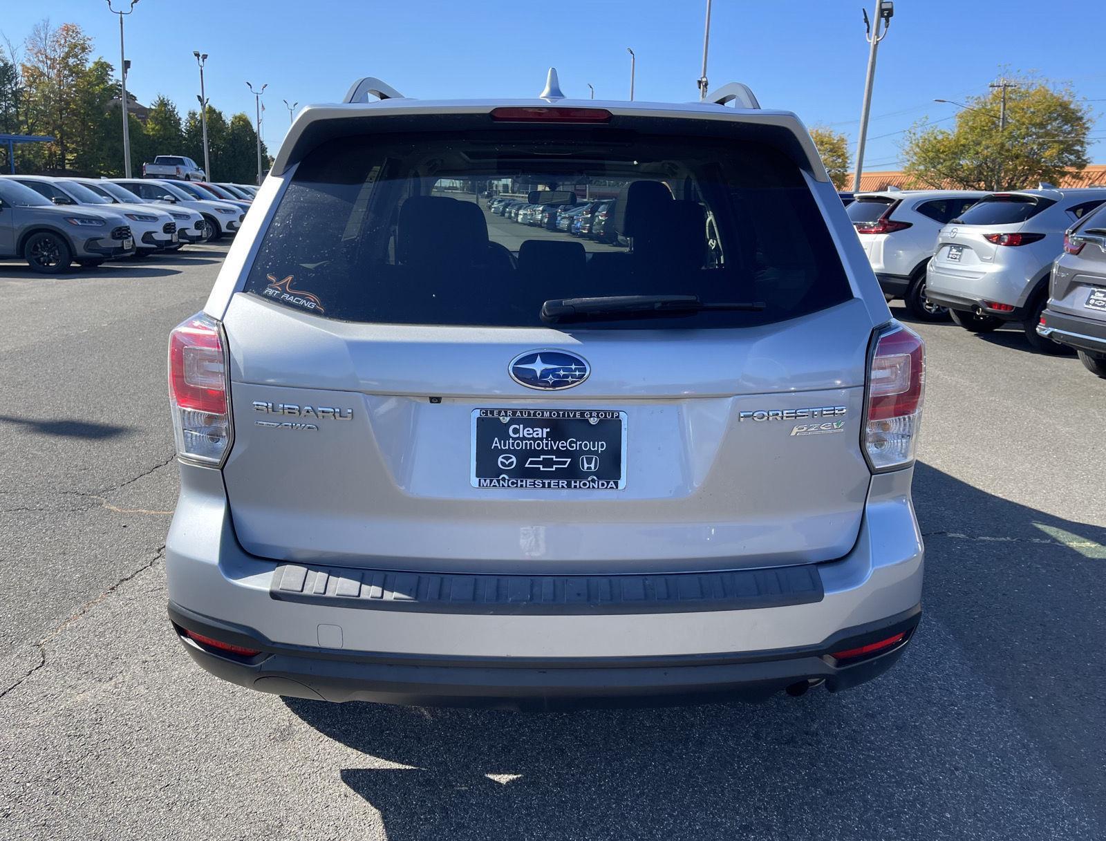 2017 Subaru Forester Premium photo 15