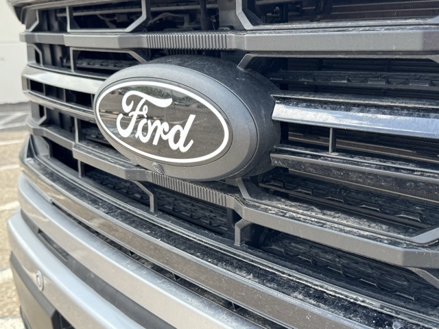 2024 Ford F-150 XLT photo 2