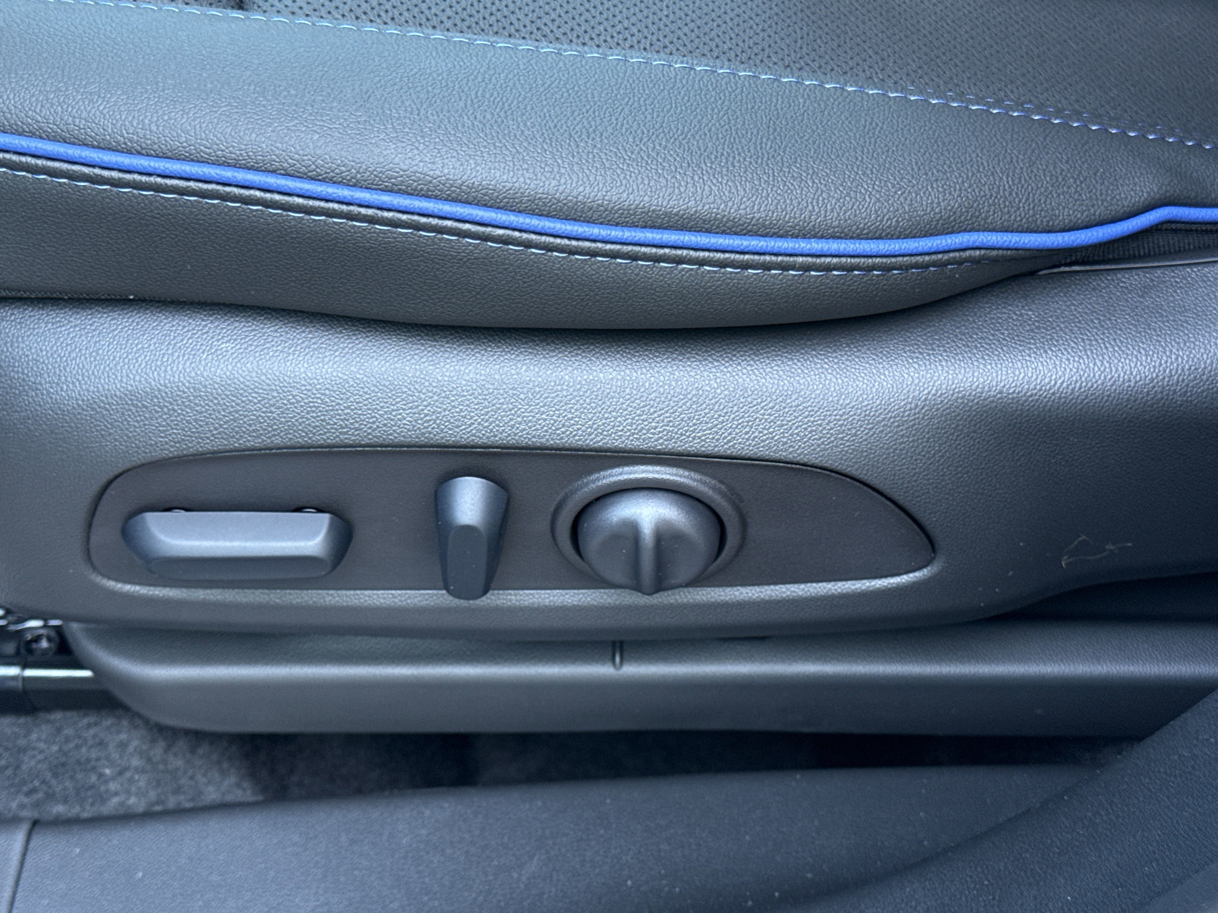 2026 Buick Encore GX Sport Touring photo 6