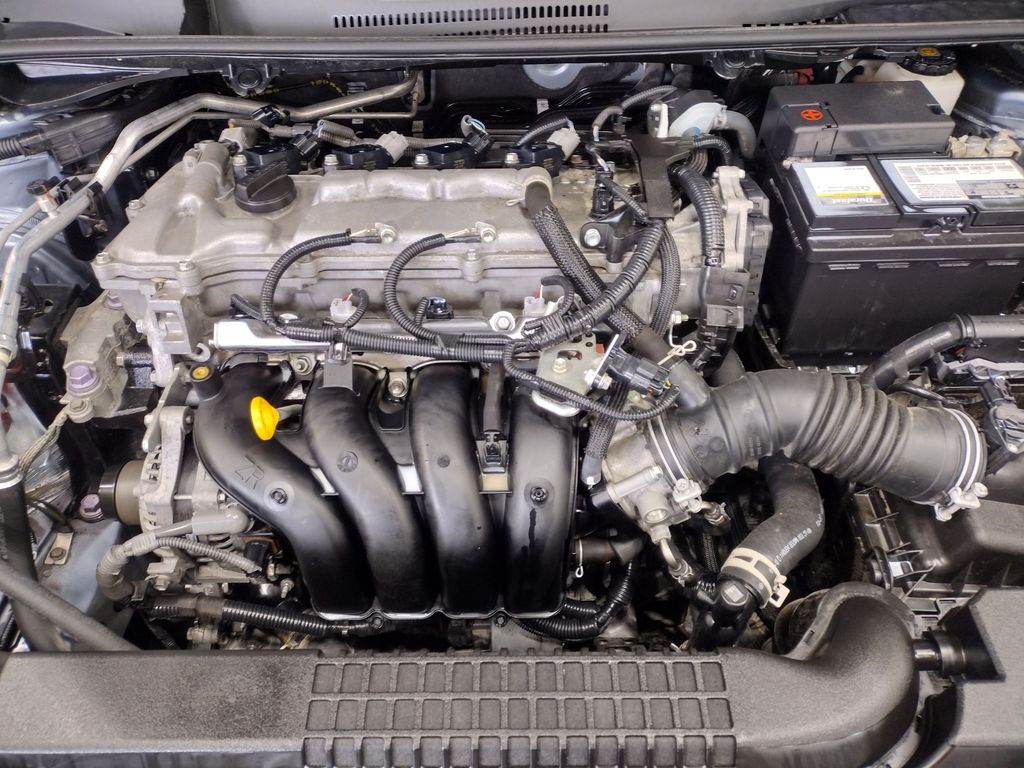 2021 Toyota Corolla LE photo 8