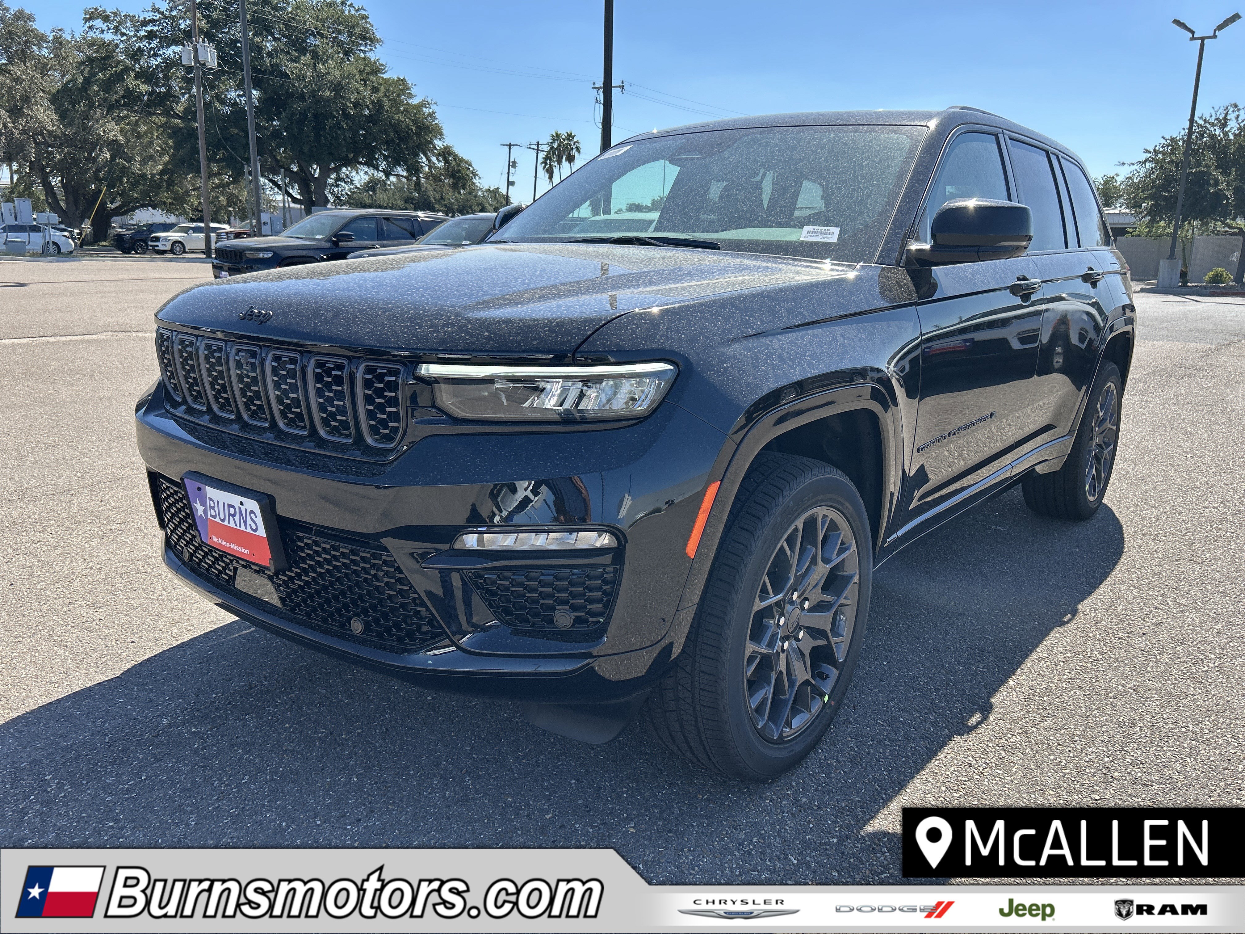 2025 Jeep Grand Cherokee Summit's photo