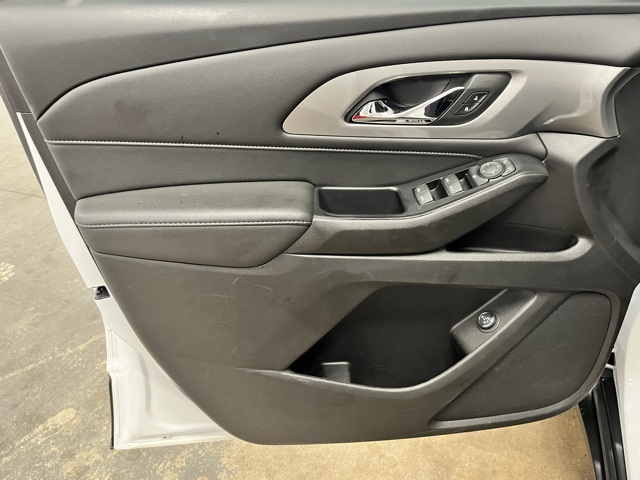 2022 Chevrolet Traverse photo 16