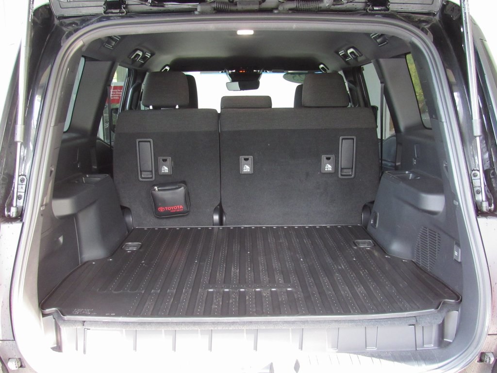 2024 Toyota Land Cruiser photo 19