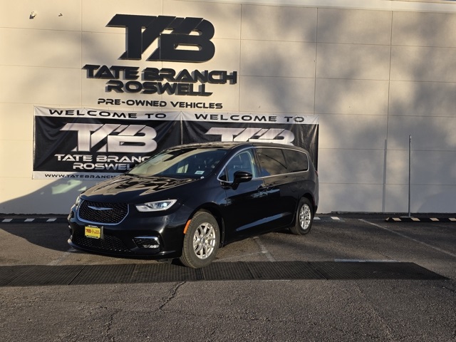 2024 Chrysler Pacifica Touring L's photo