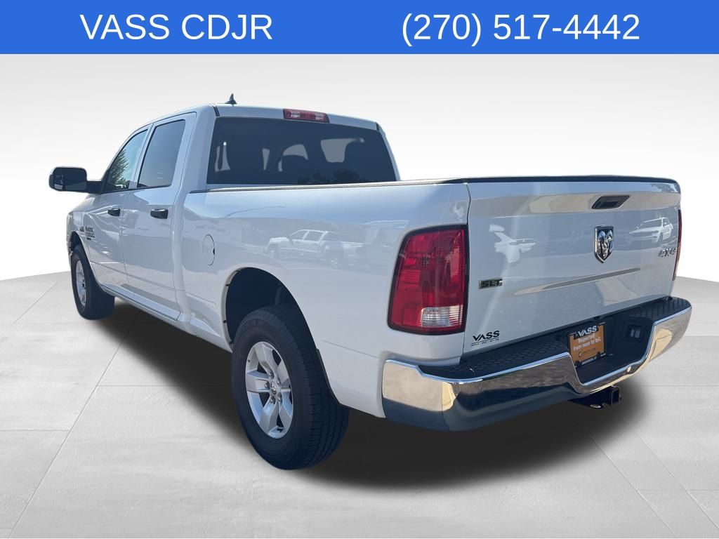 2023 Ram 1500 SLT photo 9